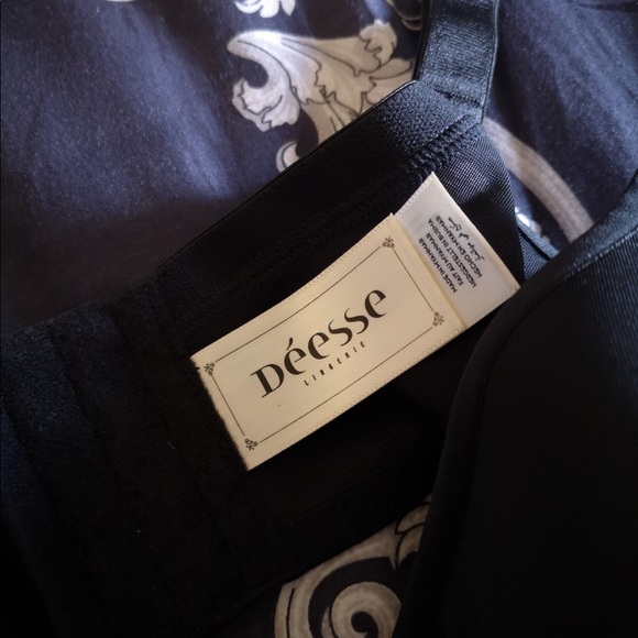 Brand new Déesse bra! Tags still on - Picture 4 of 5